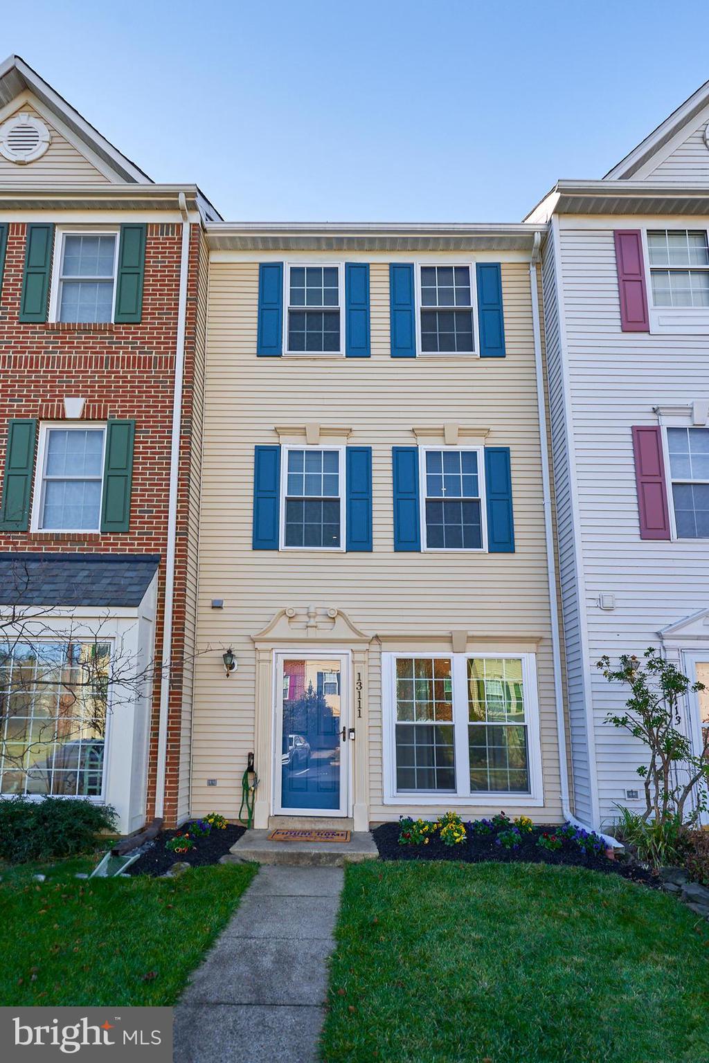 13111 Shadowbrook Lane Fairfax, VA 22033 - Photo 3 of 40