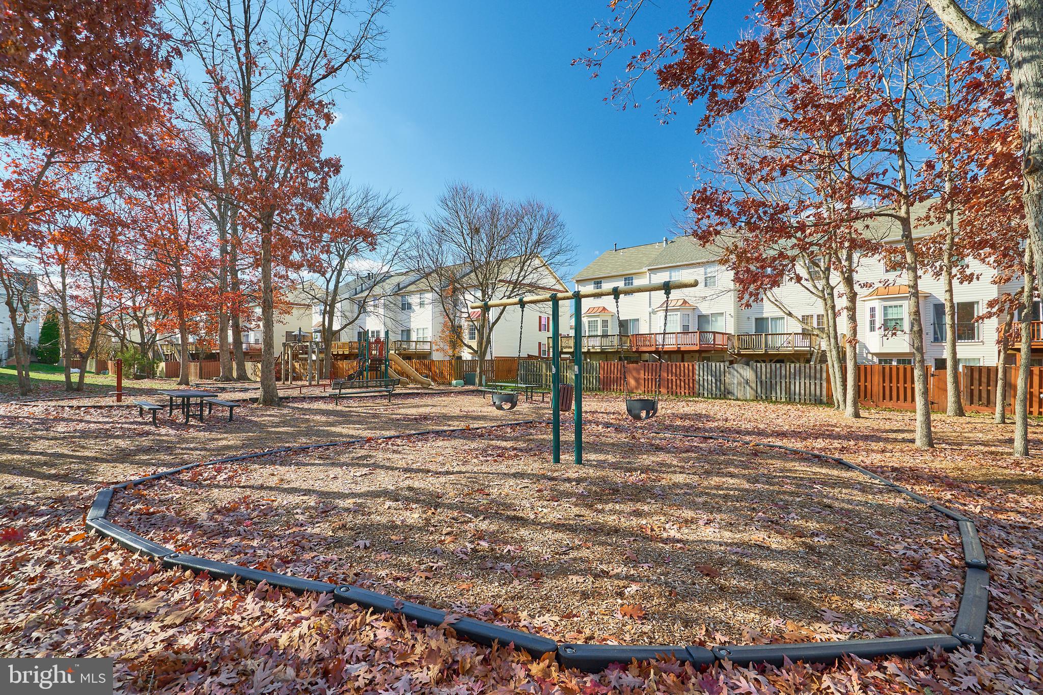 13111 Shadowbrook Lane Fairfax, VA 22033 - Photo 35 of 40