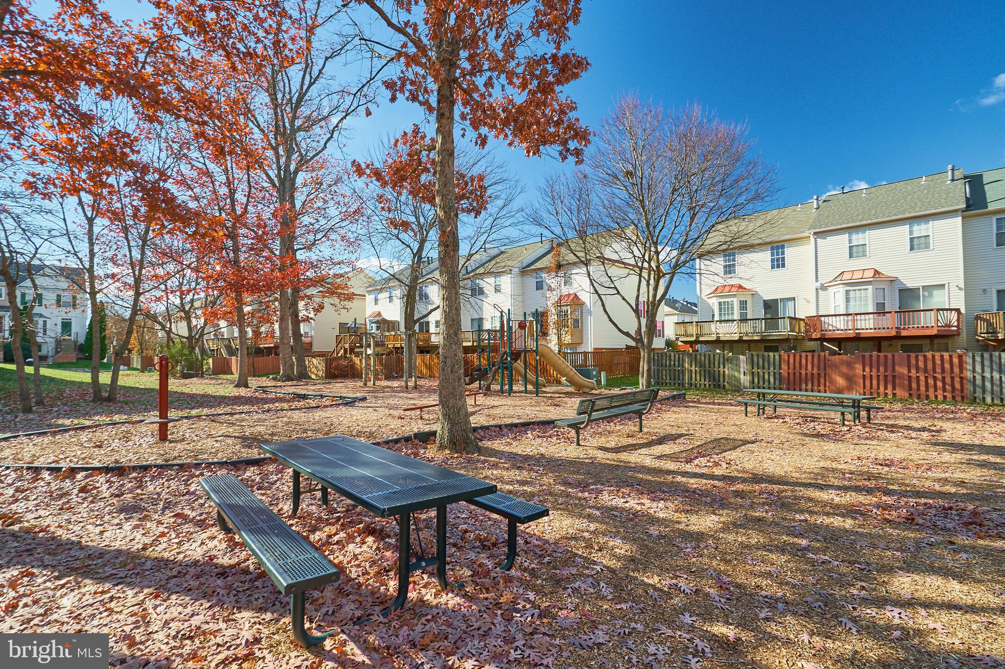 13111 Shadowbrook Lane Fairfax, VA 22033 - Photo 36 of 40