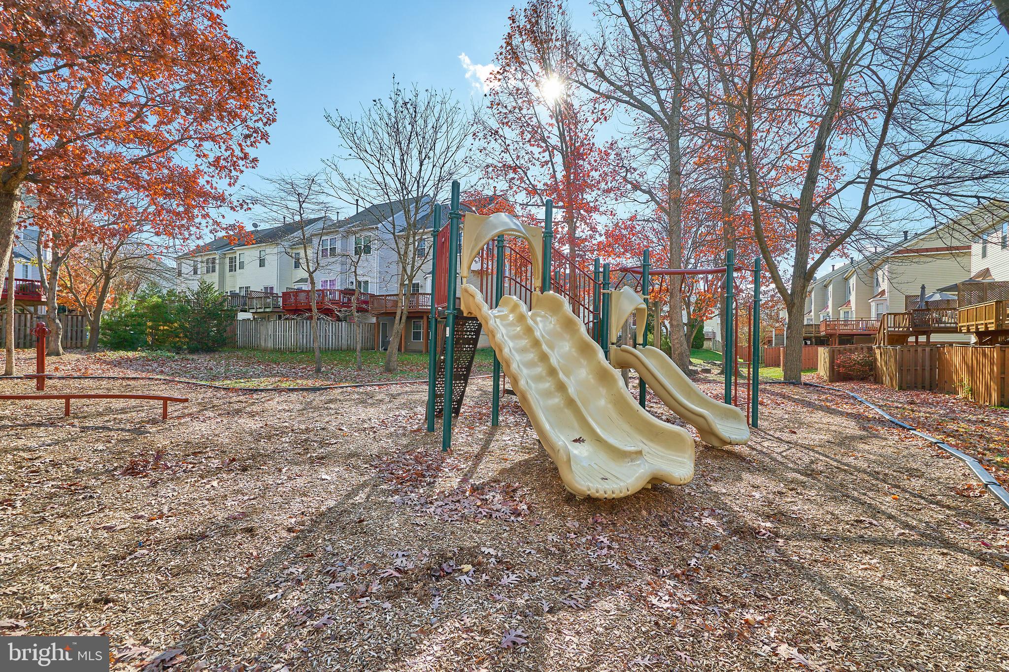13111 Shadowbrook Lane Fairfax, VA 22033 - Photo 37 of 40