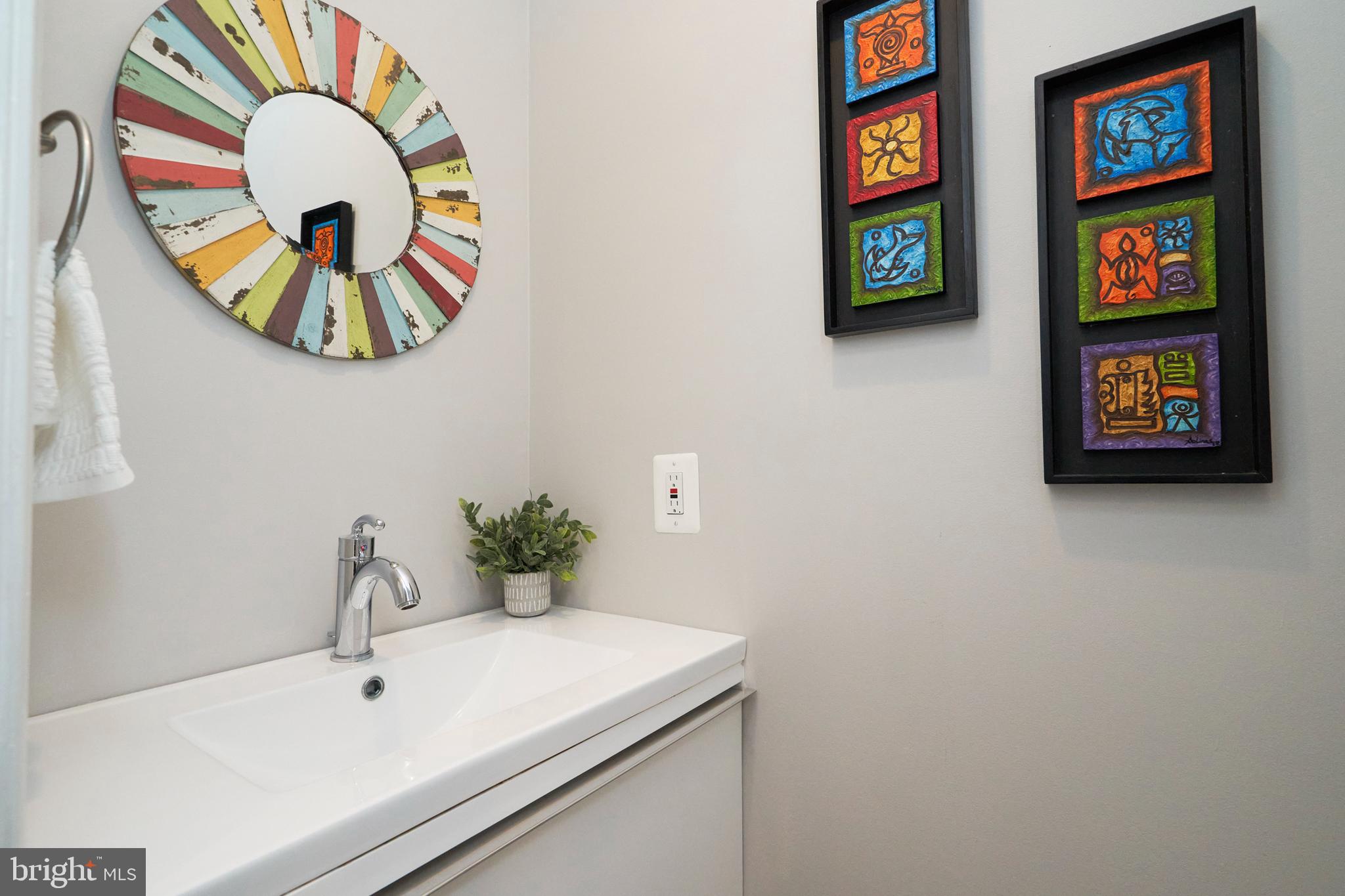 13111 Shadowbrook Lane Fairfax, VA 22033 - Photo 9 of 40