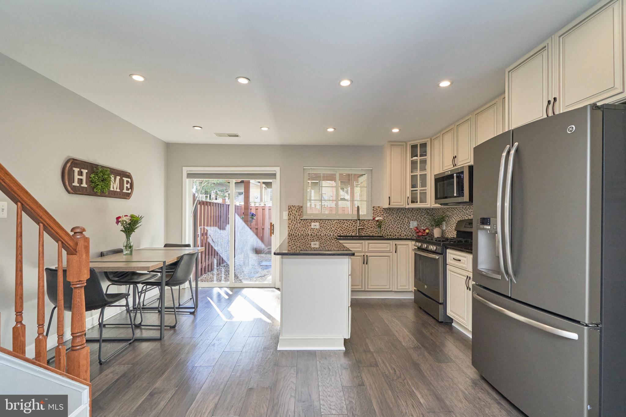 13111 Shadowbrook Lane Fairfax, VA 22033 - Photo 10 of 40