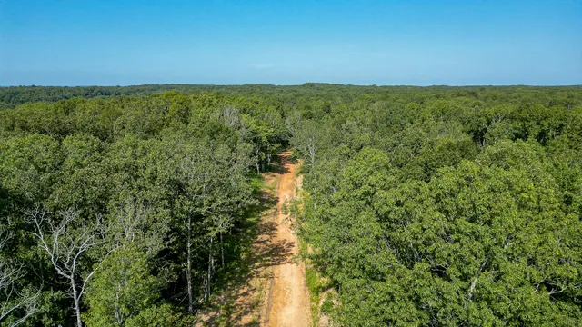 $7,541,250 | 0 Highway 230, McEwen, TN 37101