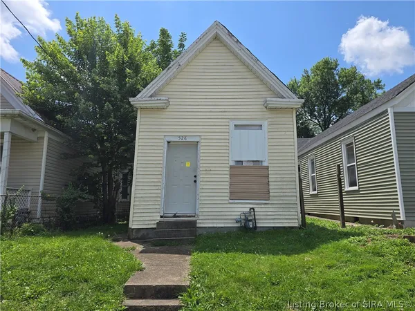 $74,900 | 526 Culbertson Avenue, New Albany, IN 47150