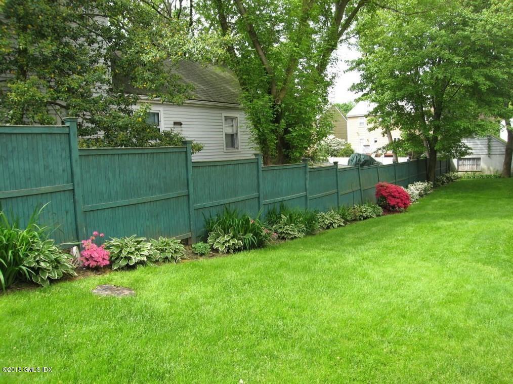 108 Monica Road, Unit 4 Greenwich, CT 06831 - Photo 15 of 20 yard