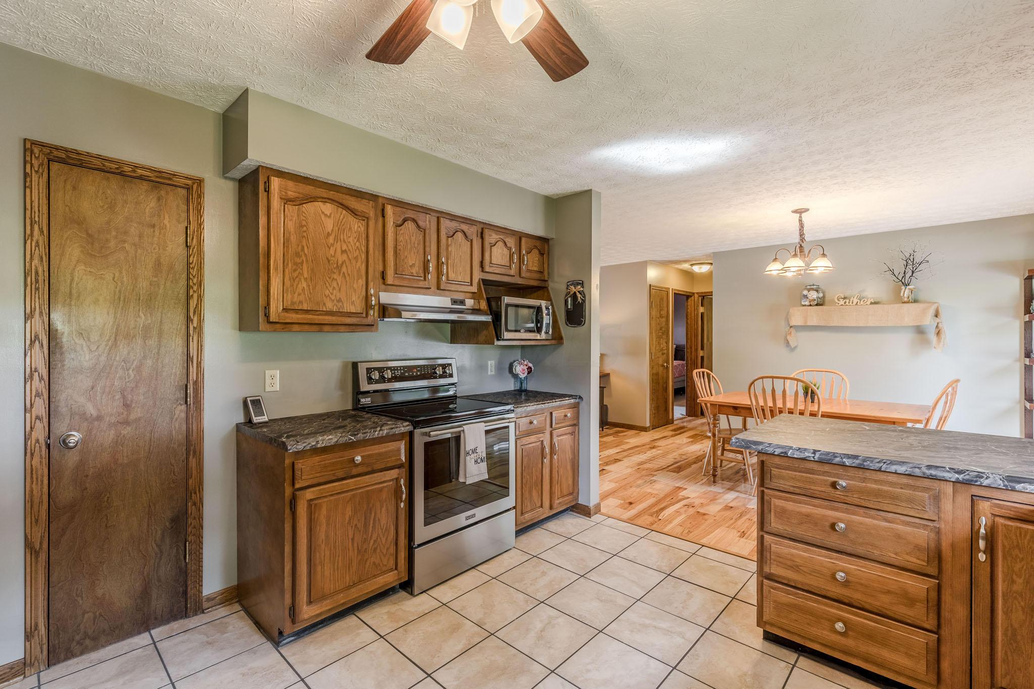2244 Seminary Road Southeast Heath, OH 43056 - Photo 18 of 39 Gallery Image 18