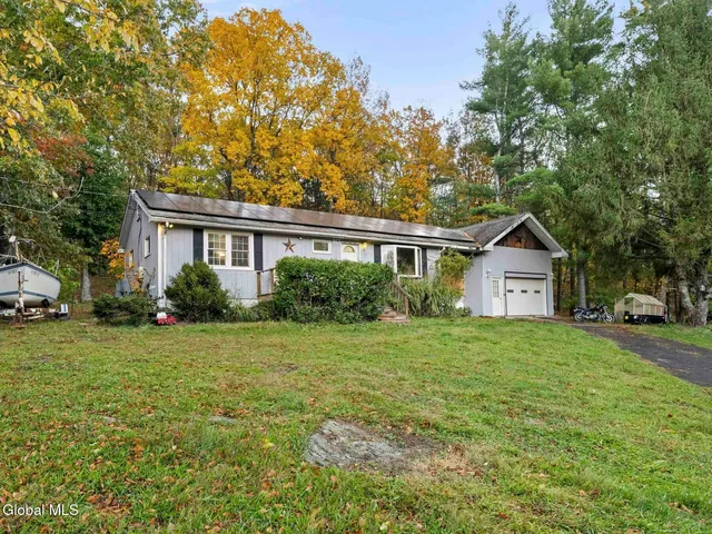 $275,000 | 19 Alta Vista Drive, Catskill, NY 12414