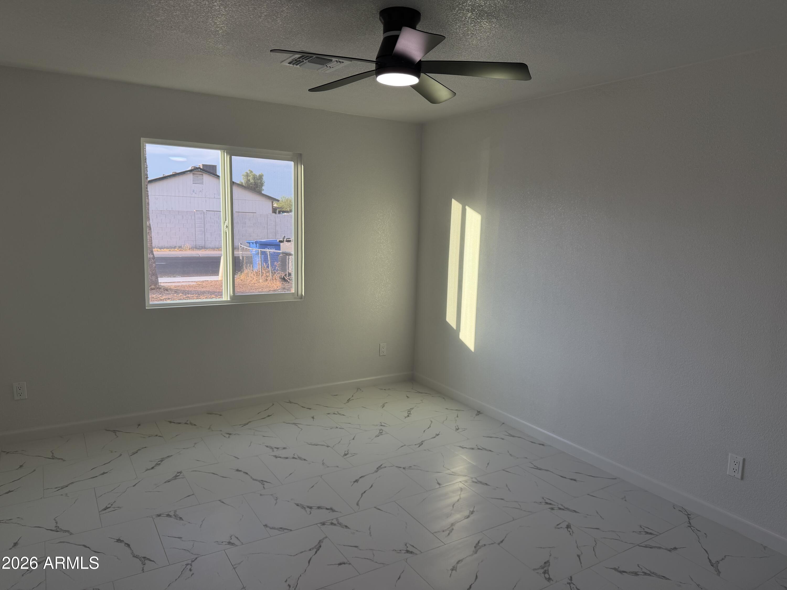 6829 West Monte Vista Road Phoenix, AZ 85035 - Photo 6 of 14
