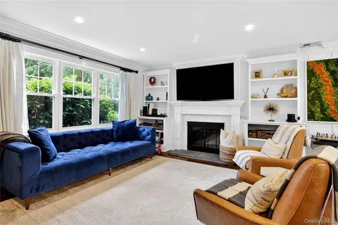 $1,599,000 | 7 Merillon Avenue, Garden City, NY 11530