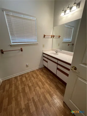 $1,650 | 1375 Canyon Trace, Unit B, Canyon Lake, TX 78133