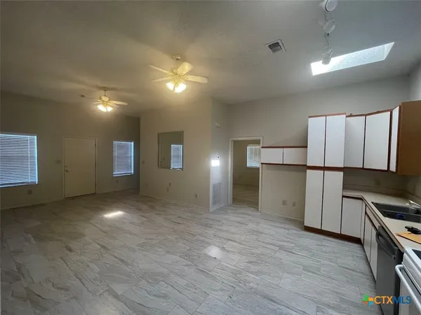 $1,650 | 1375 Canyon Trace, Unit B, Canyon Lake, TX 78133