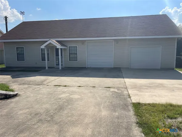 $1,650 | 1375 Canyon Trace, Unit B, Canyon Lake, TX 78133