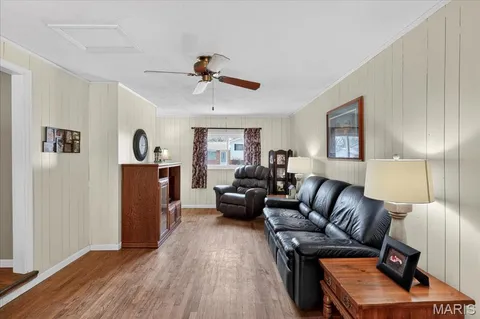 $268,000 | 1812 Debbie Drive, High Ridge, MO 63049