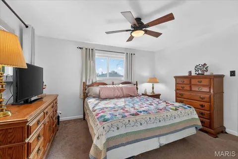 $268,000 | 1812 Debbie Drive, High Ridge, MO 63049