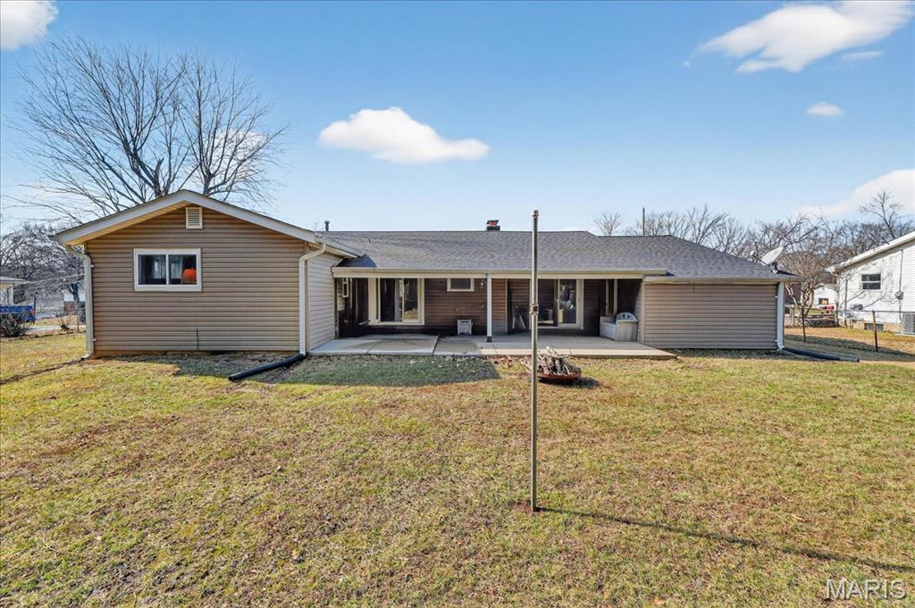 1812 Debbie Drive High Ridge, MO 63049 - Photo 23 of 26