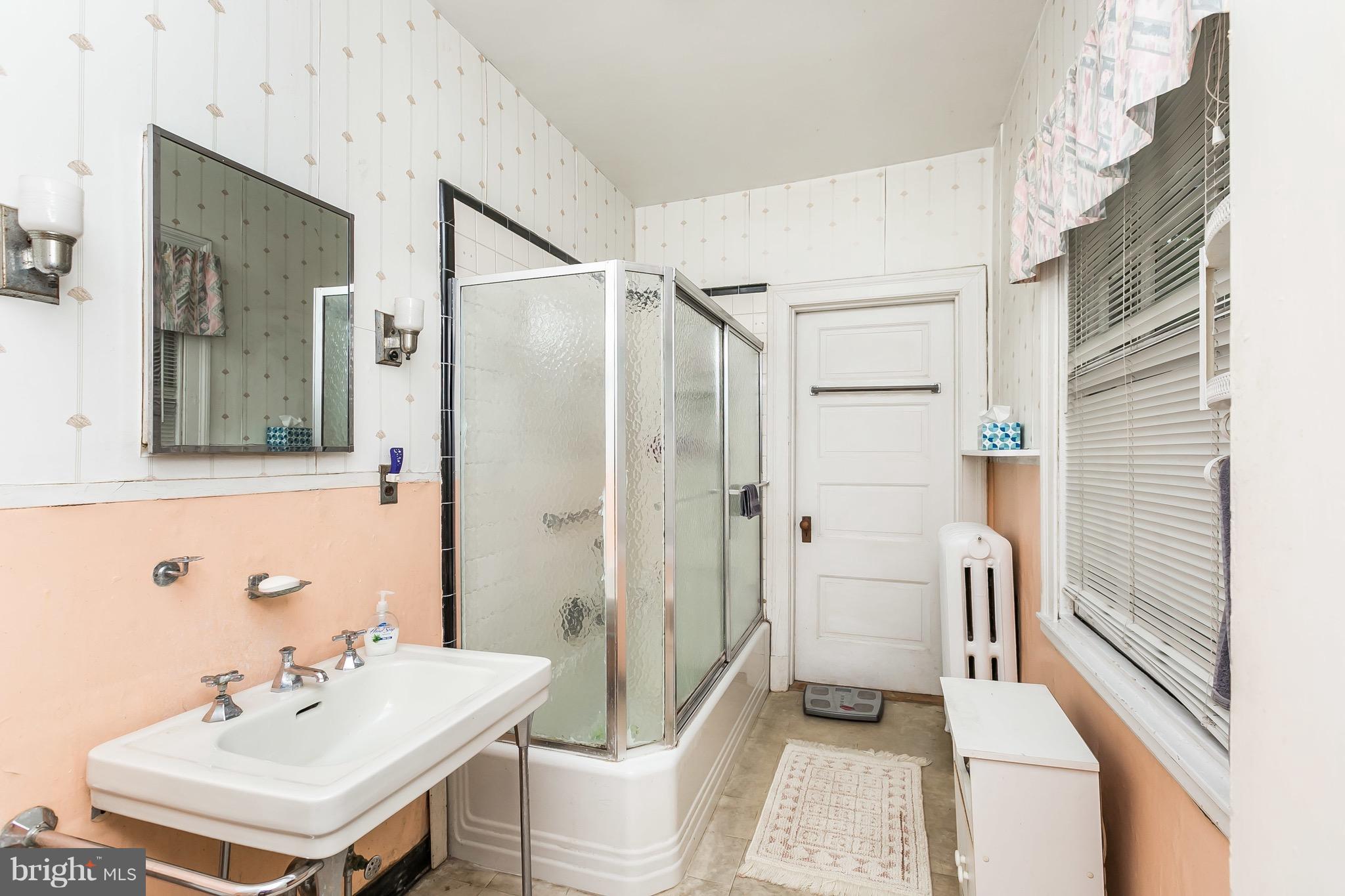 104 Oakdale Road Baltimore, MD 21210 - Photo 19 of 30 Bath (Master)