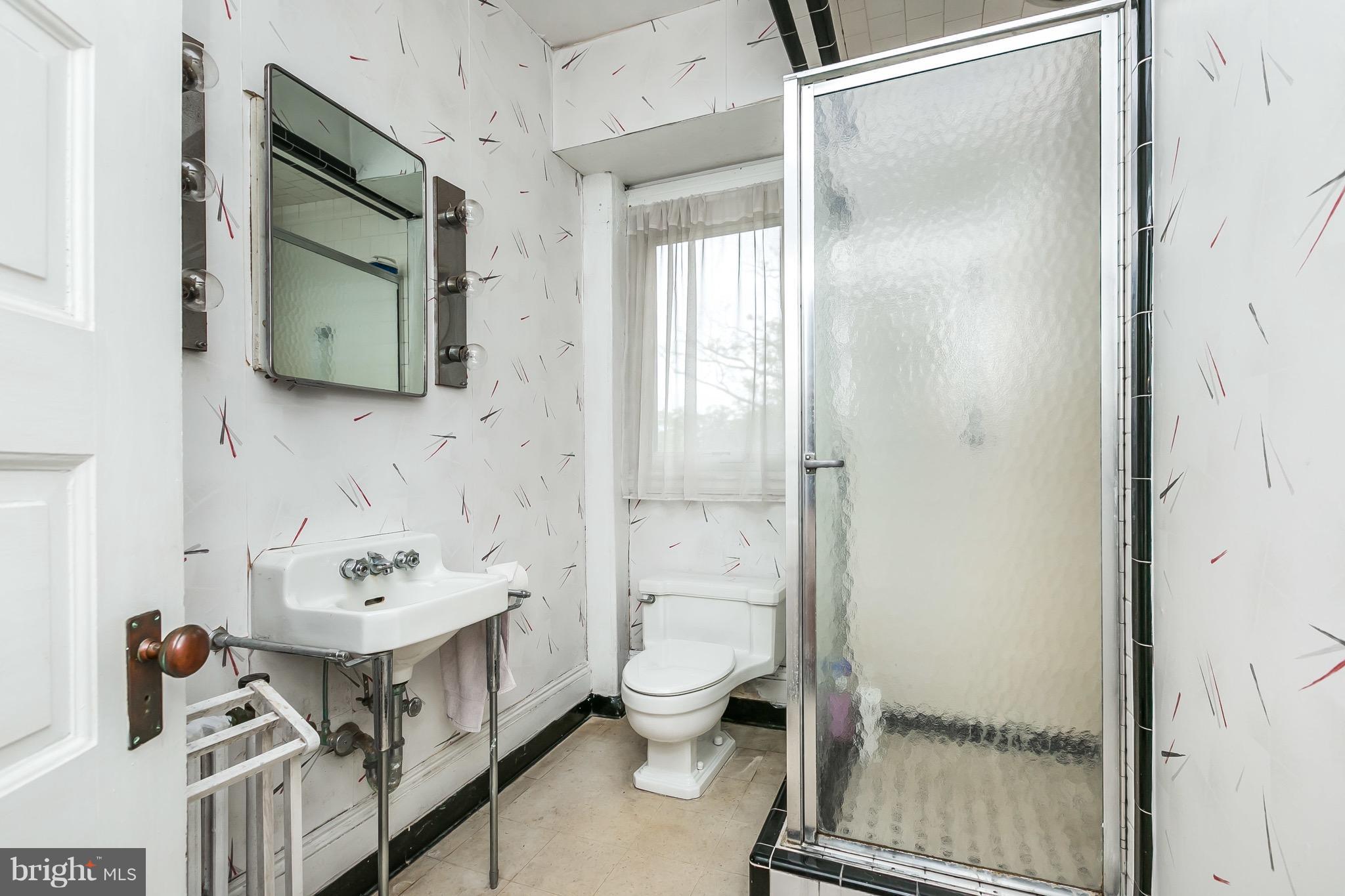 104 Oakdale Road Baltimore, MD 21210 - Photo 21 of 30 Bath