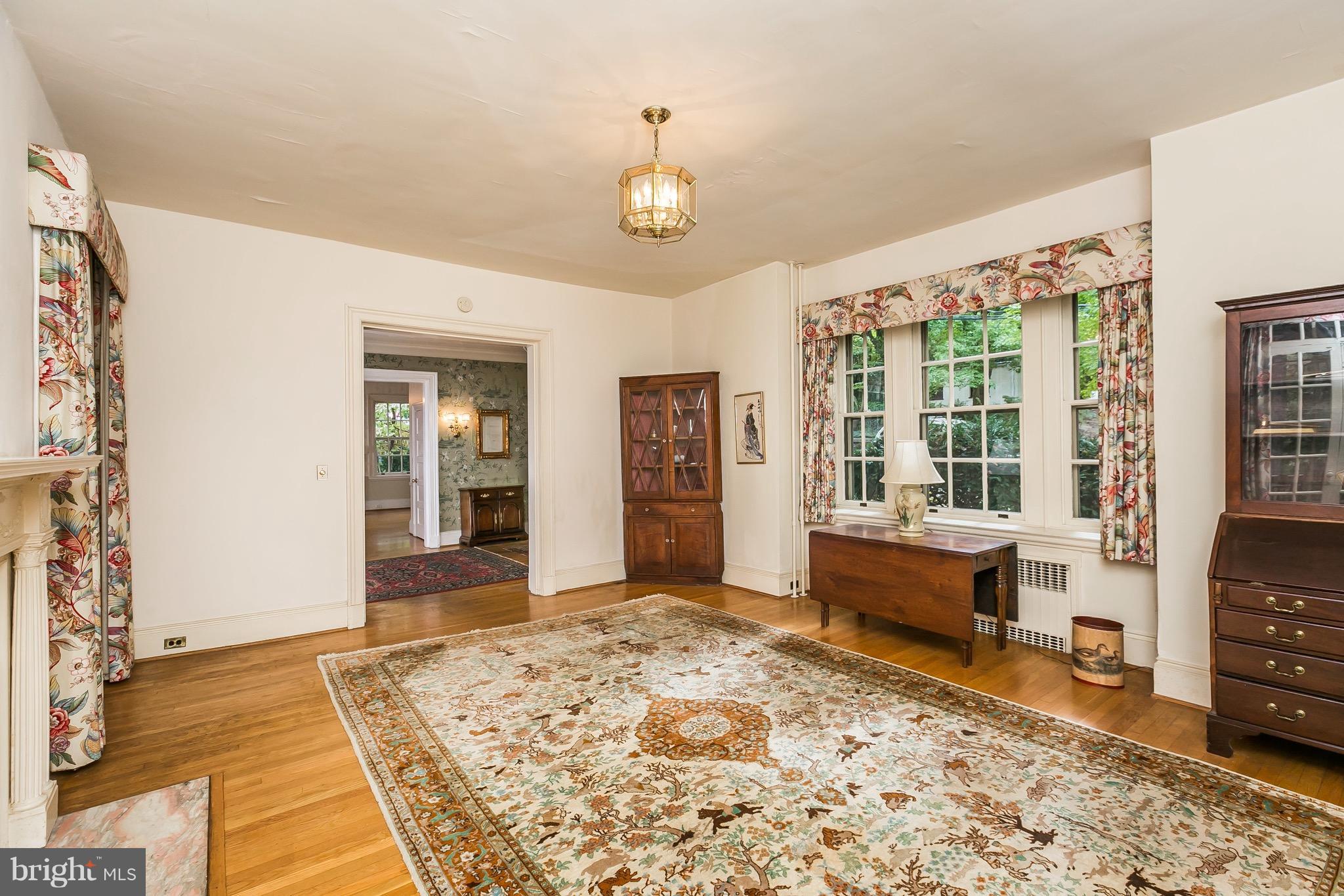 104 Oakdale Road Baltimore, MD 21210 - Photo 7 of 30 Family Room