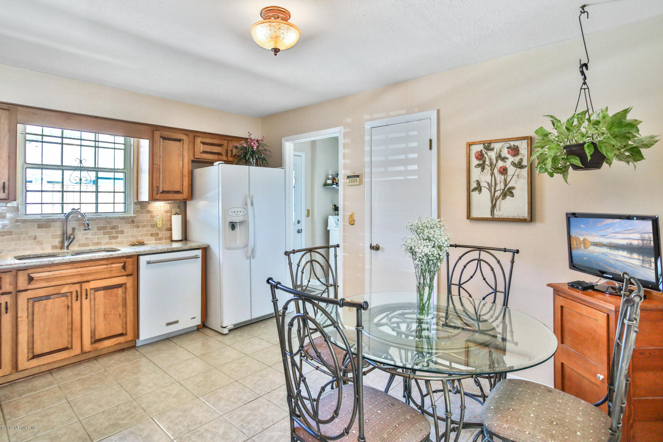 3737 Point Pleasant Road Jacksonville, FL 32217 - Photo 31 of 38 kitchen from breakfast area