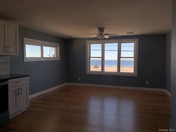 $3,400 | 14 Bayville Avenue, Unit 5, Bayville, NY 11709