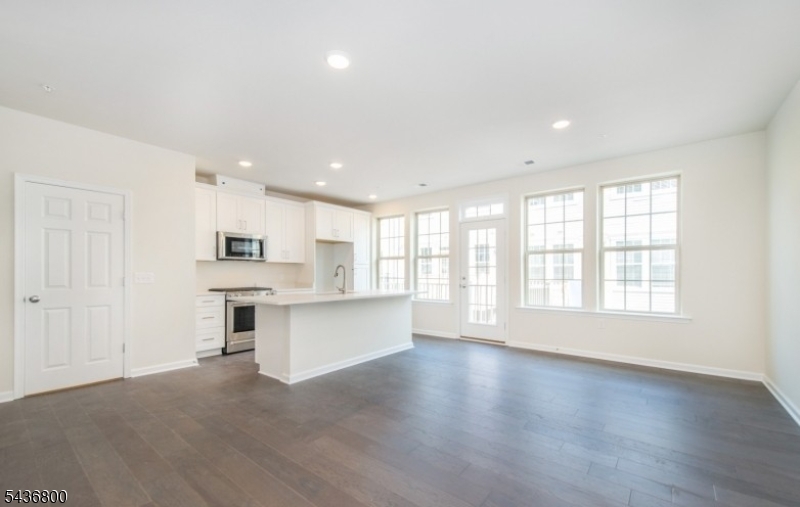 5 Sternadori Road Somerville, NJ 08876 - Photo 4 of 19