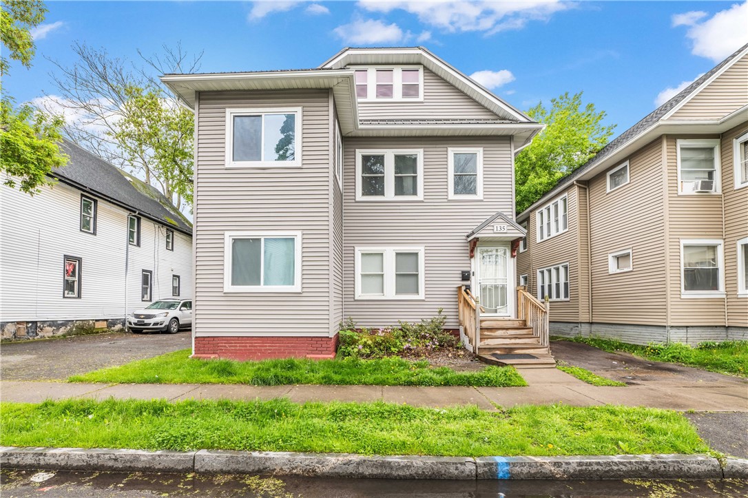 135 Hollenbeck Street Rochester, NY 14621 - Photo 1 of 1