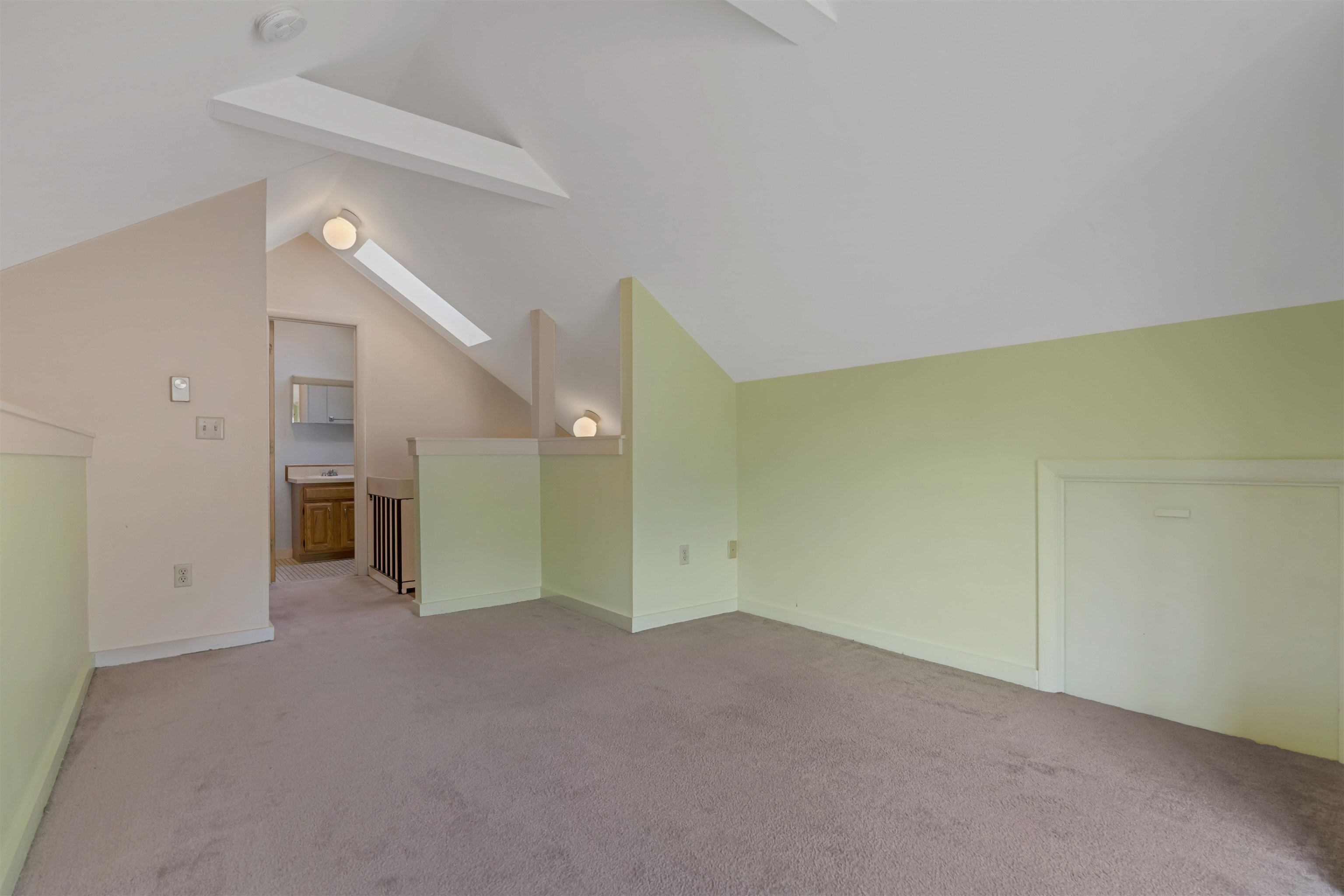 48 Franklin Heights Rochester, NH 03867 - Photo 19 of 36