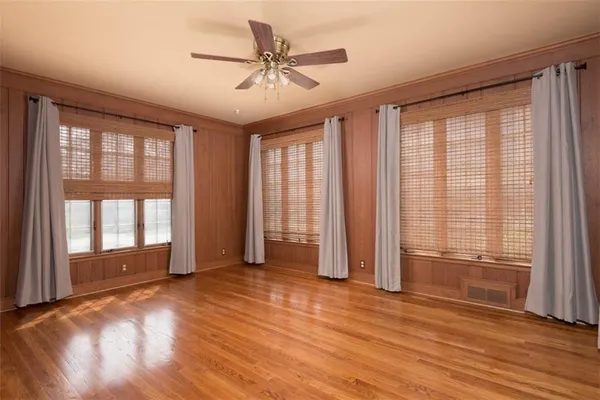 $309,000 | 500 North Delaware Street, Independence, MO 64050