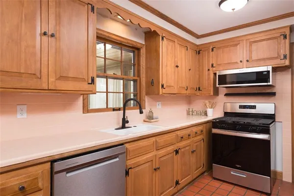 $309,000 | 500 North Delaware Street, Independence, MO 64050