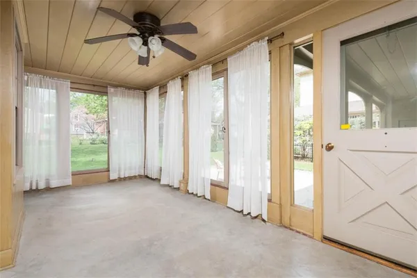 $309,000 | 500 North Delaware Street, Independence, MO 64050