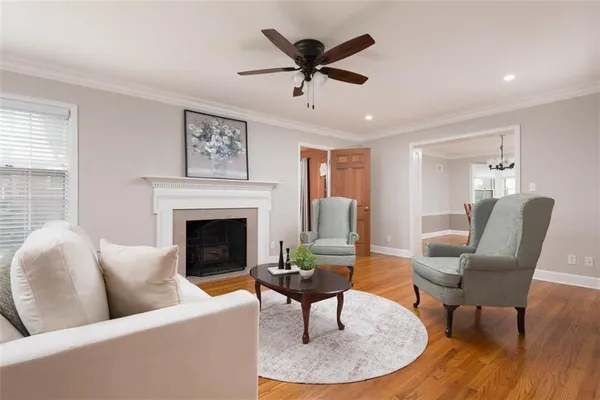 $309,000 | 500 North Delaware Street, Independence, MO 64050