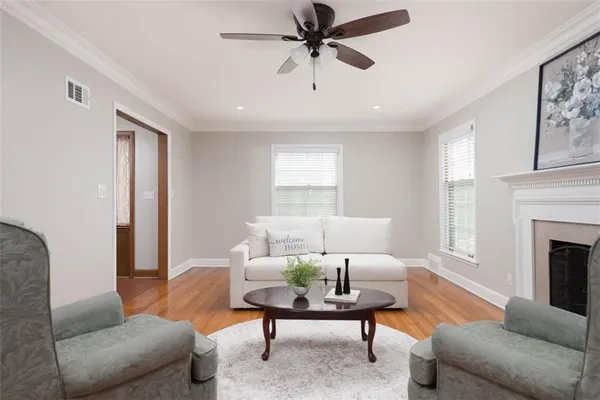 $309,000 | 500 North Delaware Street, Independence, MO 64050