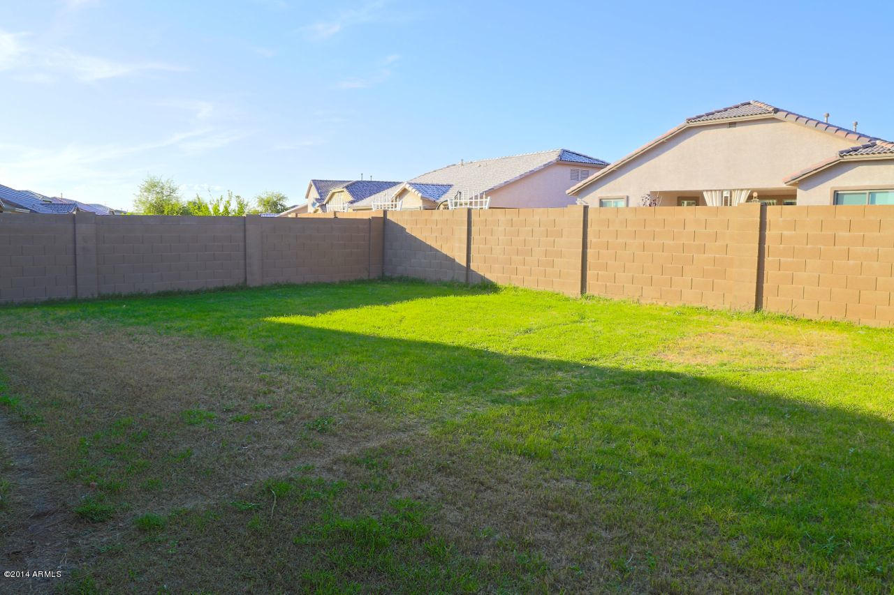 2318 West Beverly Rd. Phoenix, AZ 85041 - Photo 40 of 41 Backyard