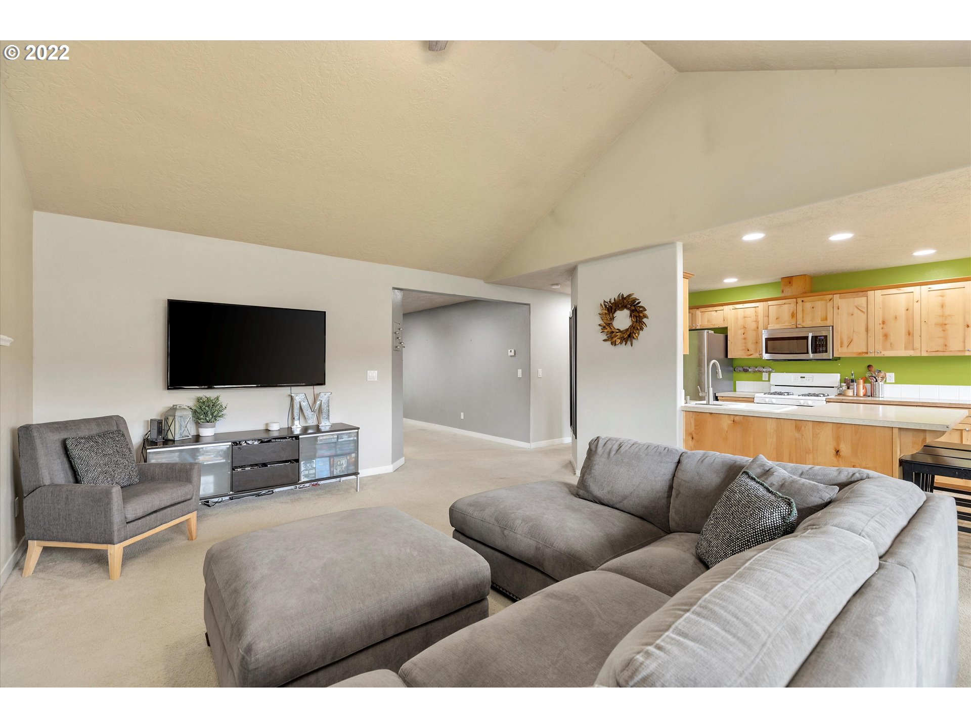 3120 Tamarack Road Hood River, OR 97031 - Photo 5 of 27 Gallery Image 5