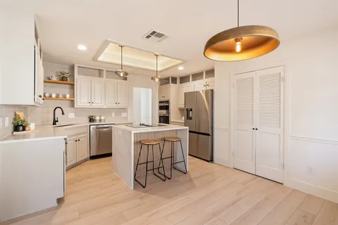 $559,000 | 300 Norwood Drive West, Georgetown, TX 78628