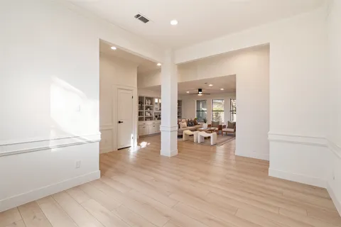 $559,000 | 300 Norwood Drive West, Georgetown, TX 78628