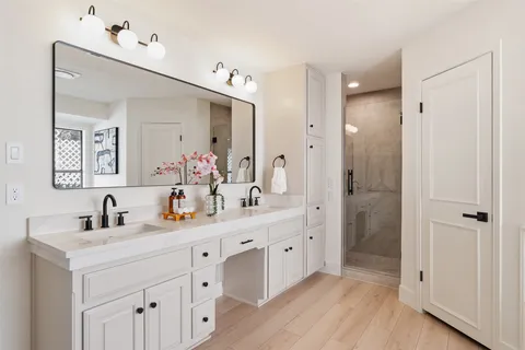 $559,000 | 300 Norwood Drive West, Georgetown, TX 78628