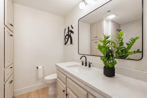 $559,000 | 300 Norwood Drive West, Georgetown, TX 78628