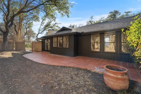 $559,000 | 300 Norwood Drive West, Georgetown, TX 78628