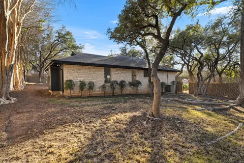 $559,000 | 300 Norwood Drive West, Georgetown, TX 78628
