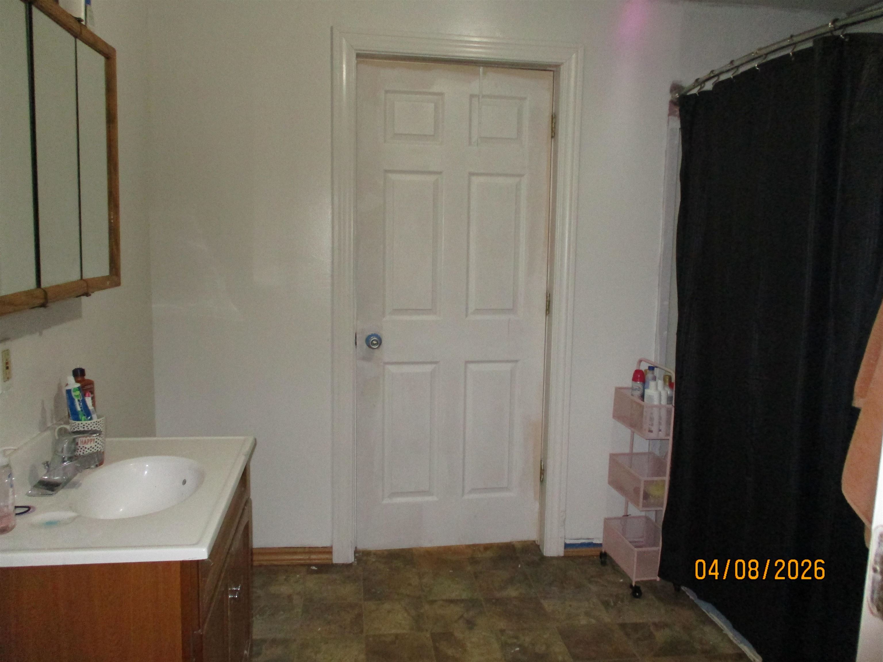 316 Howard Street Bay City, MI 48708 - Photo 7 of 25
