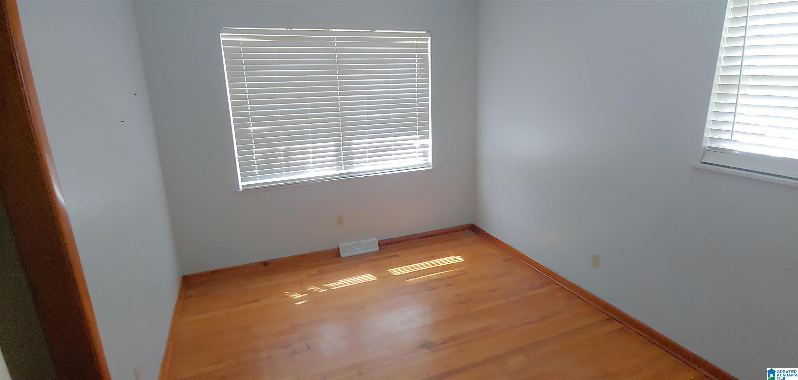 910 Clement Drive Sylacauga, AL 35151 - Photo 3 of 8