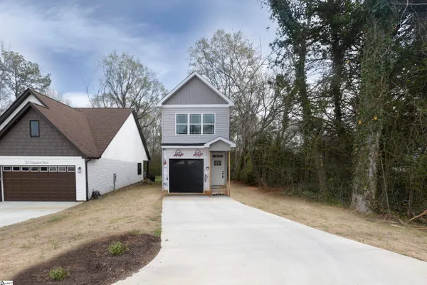 $269,900 | 320 Thompson Street, Pendleton, SC 29670