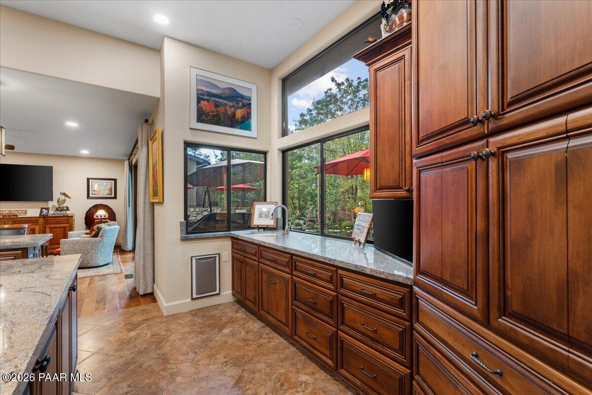 1684 Stable Rock Road Prescott, AZ 86303 - Photo 21 of 67 19-Kitchen