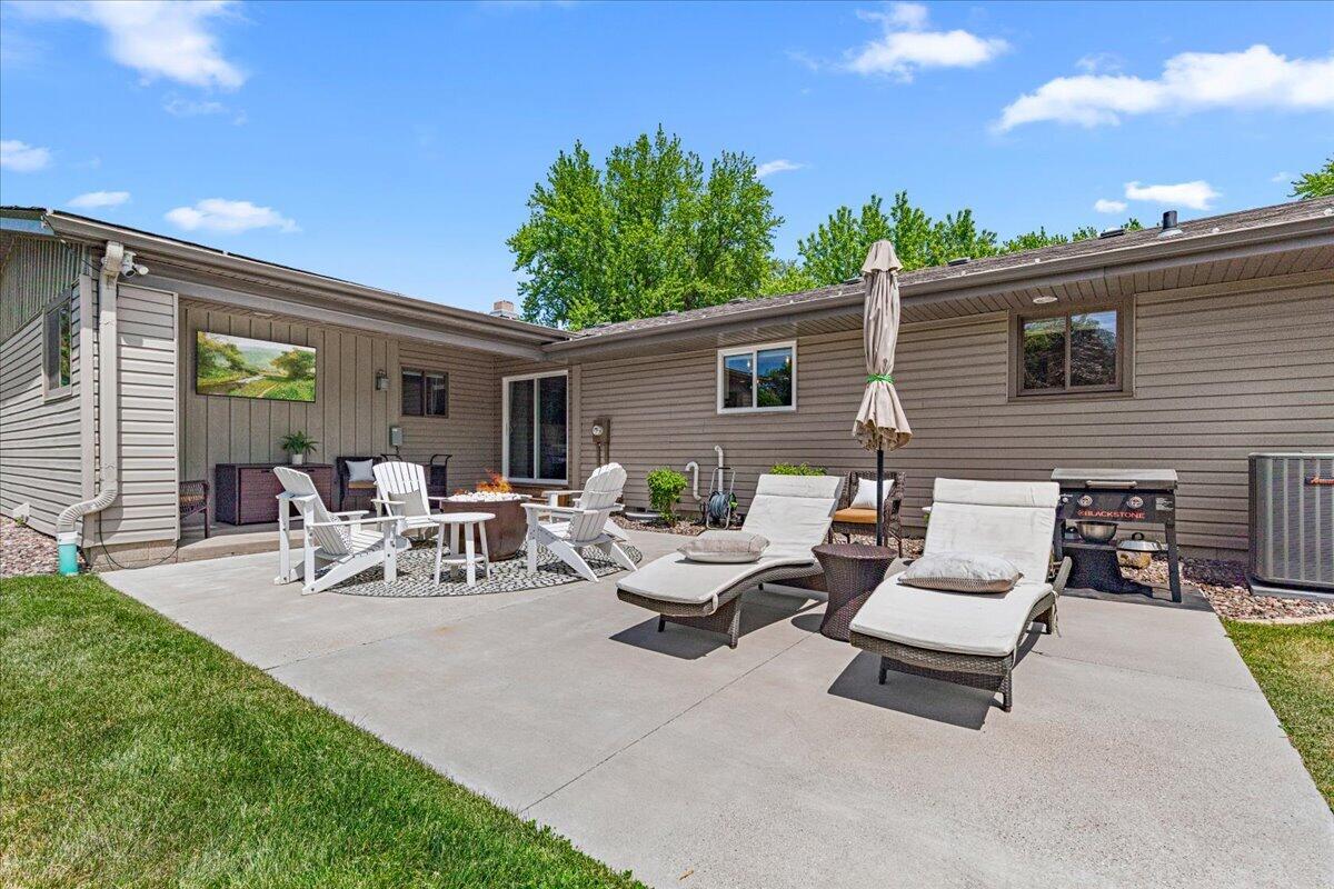 225 North 166th Street Brookfield, WI 53005 - Photo 37 of 39 Back Porch