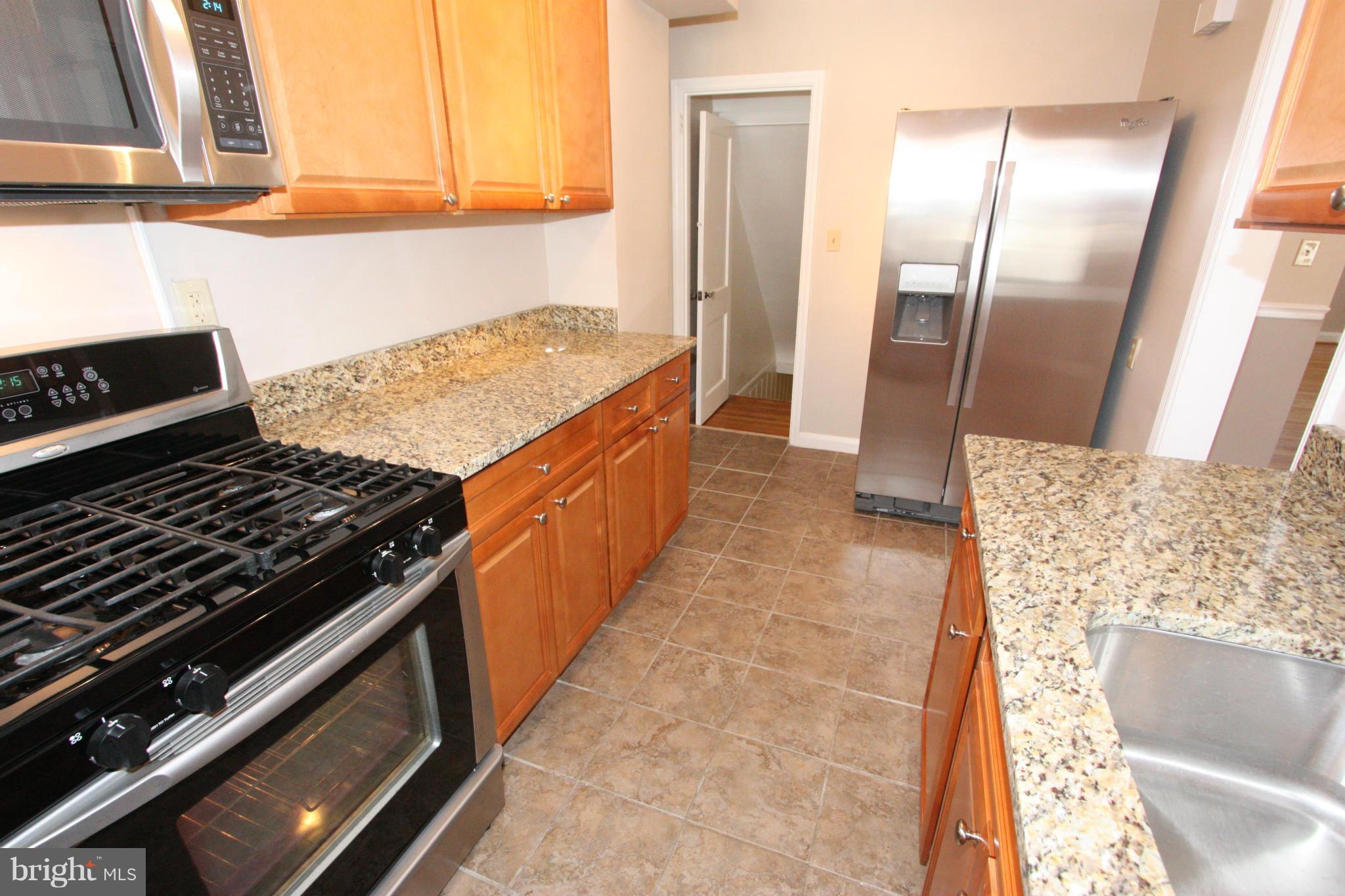 1842 Glen Ridge Road Baltimore, MD 21286 - Photo 6 of 30 ALL KITCHEN APPLIANCES ARE STAINLESS STEEL