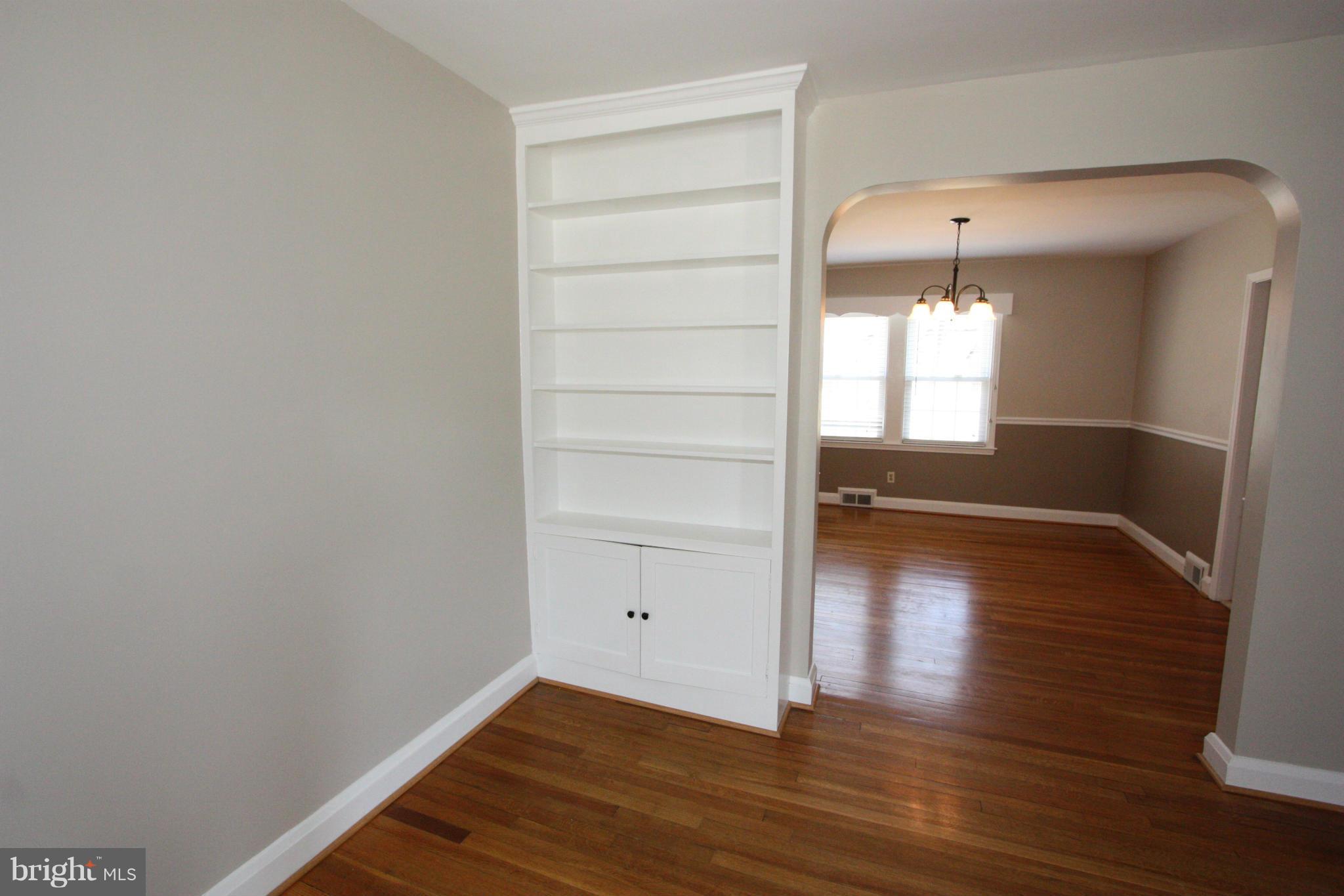 1842 Glen Ridge Road Baltimore, MD 21286 - Photo 10 of 30 BONUS: BUILT-IN BOOKCASE WITH STORAGE BELOW