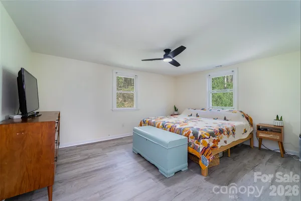 $515,000 | 913 Dorothy Street, Hendersonville, NC 28791