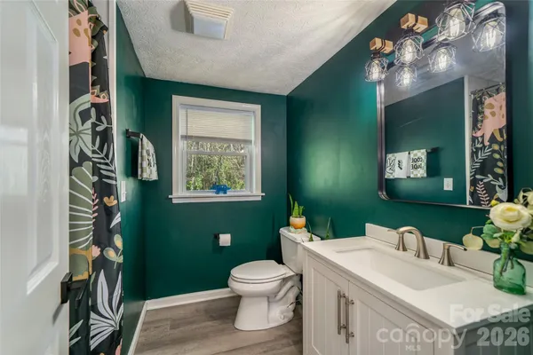 $515,000 | 913 Dorothy Street, Hendersonville, NC 28791