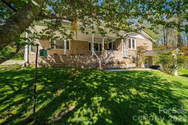 $515,000 | 913 Dorothy Street, Hendersonville, NC 28791